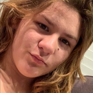 Meet your Posher, Hailey